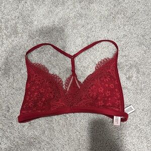 Victorias Secret Size S Elegant Red Lace Bralette